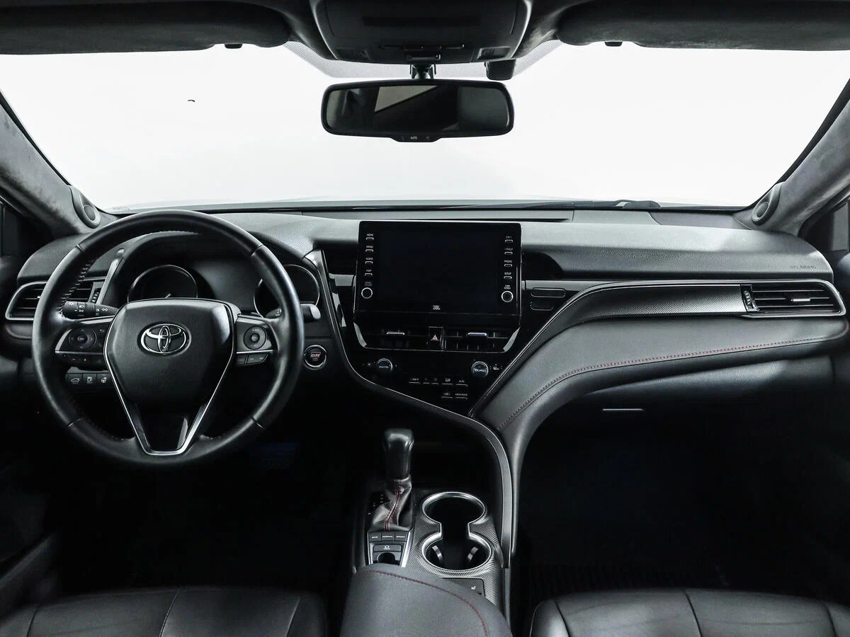 Прокат Toyota Camry в Санкт-Петербурге