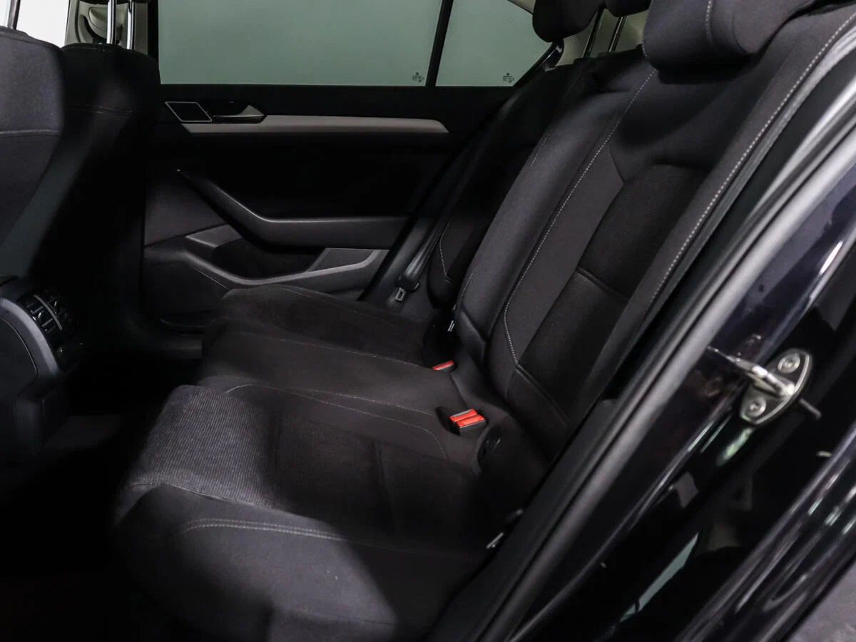 Прокат Volkswagen Passat в Санкт-Петербурге